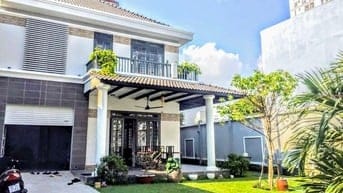 Bán biệt thự Thảo Điền, đường 64, DT 360m2, nhà đẹp, 2 tầng