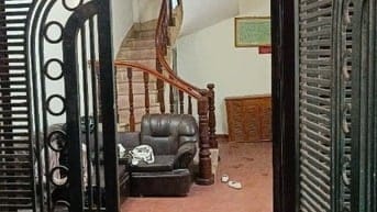 Cho thuê nhà phố Minh Khai, HBT, DT 39,6m2, 5 tầng, thoáng mát sạch 