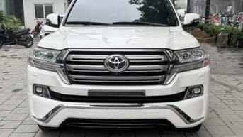 Bán Toyota Land Cruiser 4.6 VXR Trung Đông 2018