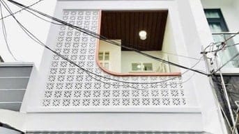 Chỉ 2,66 tỷ. Nhà 45m² Nguyễn Phúc Nguyên,P10,Q3 xây 1 trệt 3 lầu. SHR