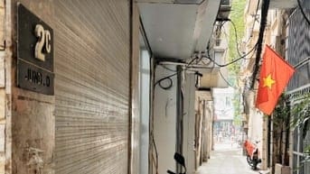 Nhà 5 Tầng Xinh Xắn cách mặt phố Thái Hà 20m