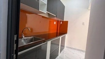 Nhà Bán nở hậu nội thất đấy đủ