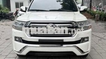 Bán Toyota Land Cruiser 4.6 VXR Trung Đông 2018