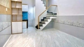 BÁN NHÀ NGAY CHỢ GIÃN DÂN đường HT22, phường Hiệp Thành, quận 12