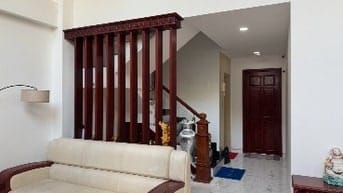 Nhà bán 7 phòng ngủ, thang máy điện 3 pha tiện nghi đầy đủ