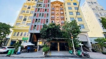 Bán Toà Nhà Mặt Tiền Trung Tâm Q7 - Dòng Tiền Tốt