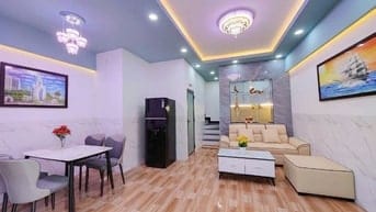 Bán nhà ngay chợ Đầm-DT32m2-2tầng-2PN-vạn thạnh-Nha Trang - chỉ 2 ty 4