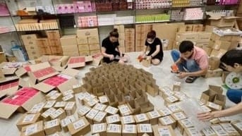Tuyển nhân viên dọn dẹp vệ sinh và sắp xếp hàng hoá lên quầy kệ