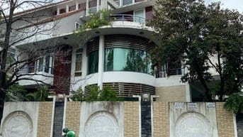 BIỆT THỰ CĂN GÓC MŨI TÀU_ĐẶNG THÙY TRÂM, P13_DT: 18x17m, 4 TẦNG