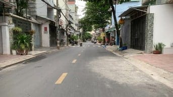 Nhà MT đường 30/4 đang kinh doanh thu nhập 50tr/thg cần bán giá tốt