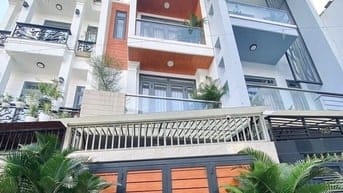 Bán nhà đẹp trung tâm quận 7, 60m2, 3 tầng, xe hơi 7 chỗ đậu cửa