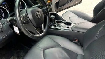 Bán camry 2020-2.0G giá 7xx xe zin