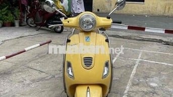 Vespa 3ie 2015 Italy mua đập thùng, nữ dùng
