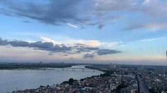 Chính chủ: Cho thuê căn hộ 2PN tầng cao view sông Hồng