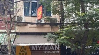Cho thuê cửa hàng mặt phố hoặc thuê cả căn hộ 3 tầng