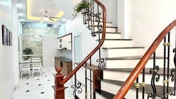 Chính chủ cho thuê nhà 3 tầng 3PN FULL đồ tại Khương trung