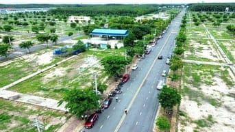 BÁN GẤP LÔ ĐẤT MẶT TIỀN ĐƯỜNG NHỰA 12M - ĐẤT MẶT TIỀN GIÁ 950tr