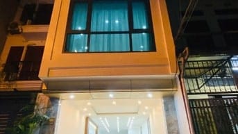 Cần bán gấp nhà mới xây chưa ở, hướng Đông, diện tích 67,7m2 x 6 tầng,