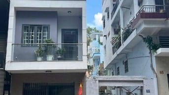 Nhà 2 mặt tiền quận 10 , ngay Đại học Kinh tế Phường 5, 4x16 4 tầng