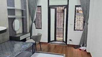 Cho thuê nhà đẹp DT 30m x 5T Full đồ ở Gần Phố Chùa Quỳnh