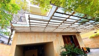 Bán biệt thự lô góc Lão Thành Cách Mạng, Dt 160m2, mt 9m đường 18m. 
