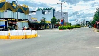 Nền đất 163m2 Đối diện VinGroup-Sát trường Học THPT Hậu Nghĩa-Thổ Full