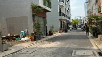 Bán đất khu nhà đẹp hẽm 7m Thoại Ngọc Hầu ( 4,3x11,7m). Giá 5,8 tỷ 