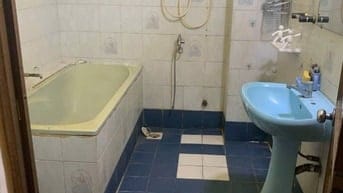 Cho thuê nhà MTNBộ 6m(XT) Lạc Long Quân, P.5, Q.T.Bình giá 14tr