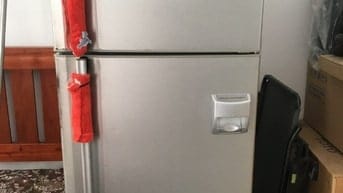BÁN TỦ LẠNH HITACHI R-Z570EG90 giá 2,1 triệu