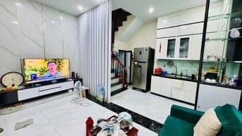 Nhà đẹp Minh Khai, hàng hiếm dân xây chắc chắn 40m2 giá 7,6 tỷ 