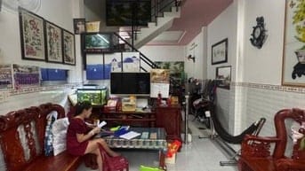 Bán nhà đường Tỉnh Lộ 10, Dt: 4x11m, 2tầng, Bình Trị Đông B, Bình Tân