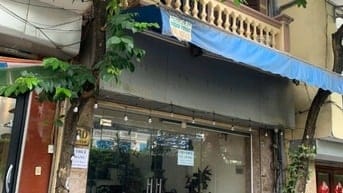 Cho thuê nhà hoặc cửa hàng mặt phố Nghi Tàm, mặt bằng 90m2, MT 5,5m