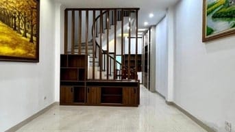 CHÍNH CHỦ BÁN NHÀ THƯỢNG THANH - LÔ GÓC - 3 THOÁNG - 4 PHÒNG NGỦ 
