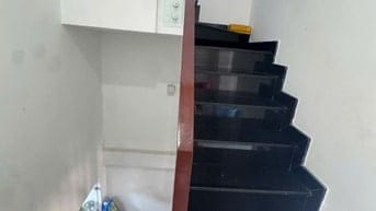 Bán nhà hẻm nhựa đẹp 10m khu víp của Q11. Dt: 4.5x16m 2 lầu ST 
