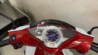 Wave 125i trắng đỏ siêu hiếm 2022 đi 20km