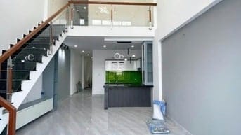 Nhà mới xây DT 3x10m, SHR, ngay Hồ Văn Long, giá 1 tỷ 850 còn TL