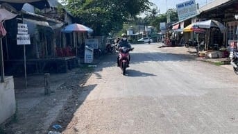Nhà cho thuê nguyên căn,ngay chợ  chiều vòng xoay Thanh Tân.