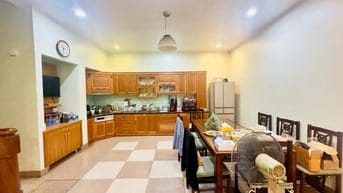 Bán nhà phân lô ngõ 61 Lạc Trung, ngõ ô tô tránh, có vỉa hè, 90m2, 4 t
