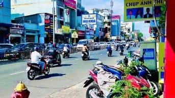 Cần bán nhà mặt tiền số 200 Hoàng Văn Thụ, P4, Tân Bình giá 22 tỷ