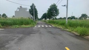 Chính chủ bán gấp nền Long Hậu Sài Gòn Village chỉ 2 ty460 SHR 90m2