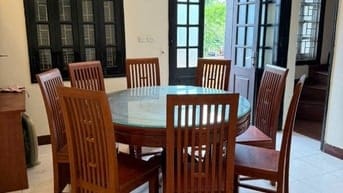 Bán 03 bộ bàn ghế gỗ hương quí, xẻ từ 01 cây gỗ lâu năm 100 tuổi
