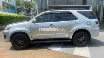 Toyota Fortuner 2015 2.5G 4x2 - 200000 km