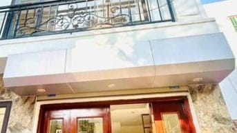 Nhà 5 tầng SDCC mới xây Phố Thanh Lân mặt hồ giá nhỉnh 5 tỷ