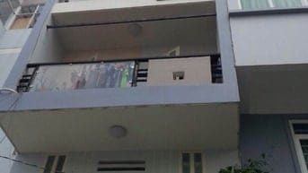 CHDV cạnh ĐH Hutech, 4.2 x 15m, 5 Tấm, 10P Giá 10.5 tỷ TL