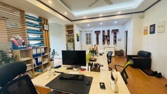 Tập thể Kim Ngưu. Hai Bà Trưng. Hà Nội. Không có gì ngoài ánh sáng 87m