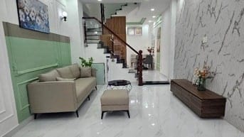 Ngay PARC MALL Quận 8, Âu Dương Lân,  Nhà 3 Tầng, 37M2, Ko QH, Tặng NT