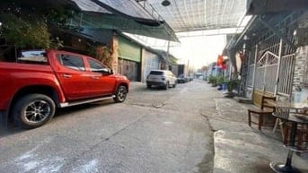 Nhà cấp 4 gác lửng dt 113m2 nhà ở ngay chợ bắp shr giá 785 Triệu.
