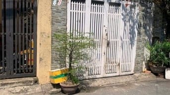 Bán nhà đường Hà Đặc 4.5mx12m. Hẻm 6m thông