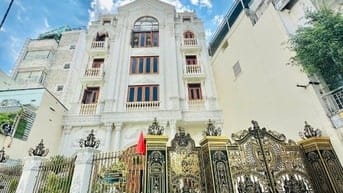 Cho thuê nhà biệt thự số 179E Đặng Thuỳ Trâm, Phường 13, Quận Bình Thạ