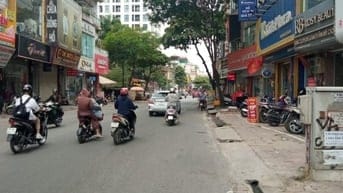 Bán nhà mặt phố Thái Thịnh tiện ở, kinh doanh, làm văn phòng DT: 60m2